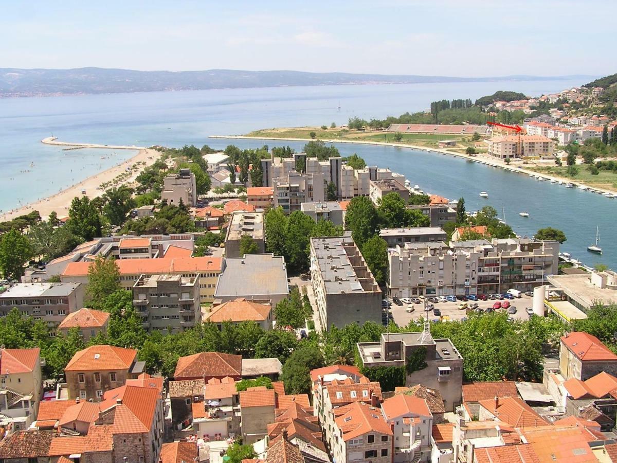Natali Apartment Omis Exterior photo
